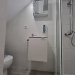 House Only For ! 3 Bedroom 2wc,bbq,balcon 2,centro Vila! Vila Nova de Cerveira
