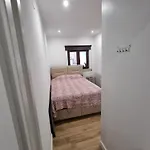 House Only For ! 3 Bedroom 2wc,bbq,balcon 2,centro Vila! * Vila Nova de Cerveira