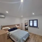 House Only For ! 3 Bedroom 2wc,bbq,balcon 2,centro Vila! *