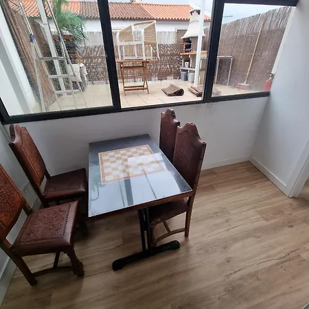 House Only For ! 3 Bedroom 2wc,bbq,balcon 2,centro Vila!