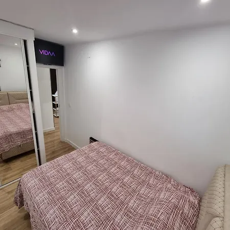 בית נופש House Only For ! 3 Bedroom 2wc,bbq,balcon 2,centro Vila!
