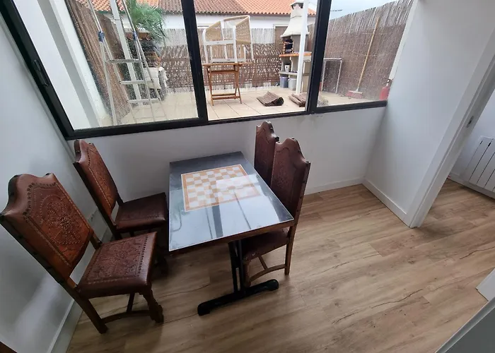 House Only For ! 3 Bedroom 2wc,bbq,balcon 2,centro Vila!