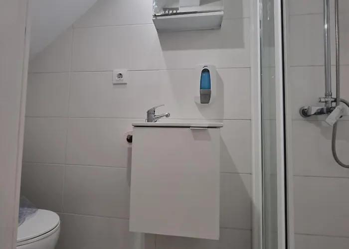 House Only For ! 3 Bedroom 2wc,bbq,balcon 2,centro Vila! 빌라노바 데 세르베이라