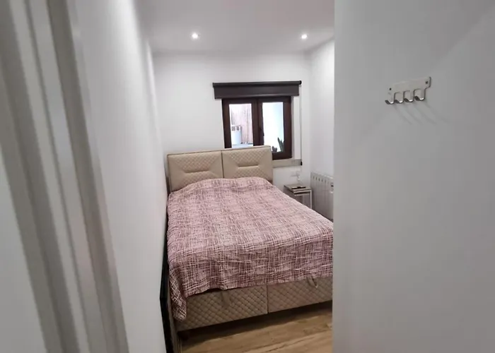 House Only For ! 3 Bedroom 2wc,bbq,balcon 2,centro Vila! * Vila Nova de Cerveira